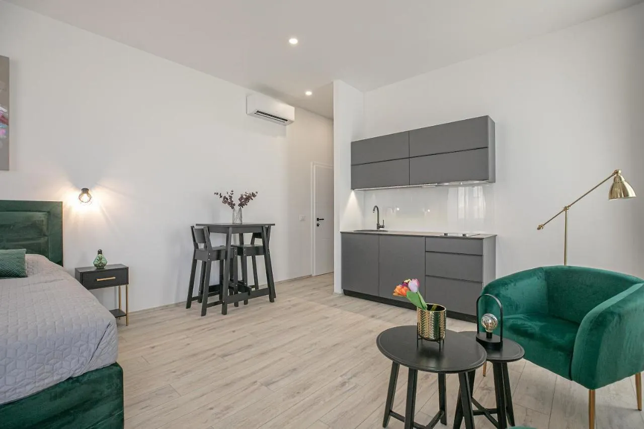 Studio Deluxe Antonio Pula 0*,  Croatia