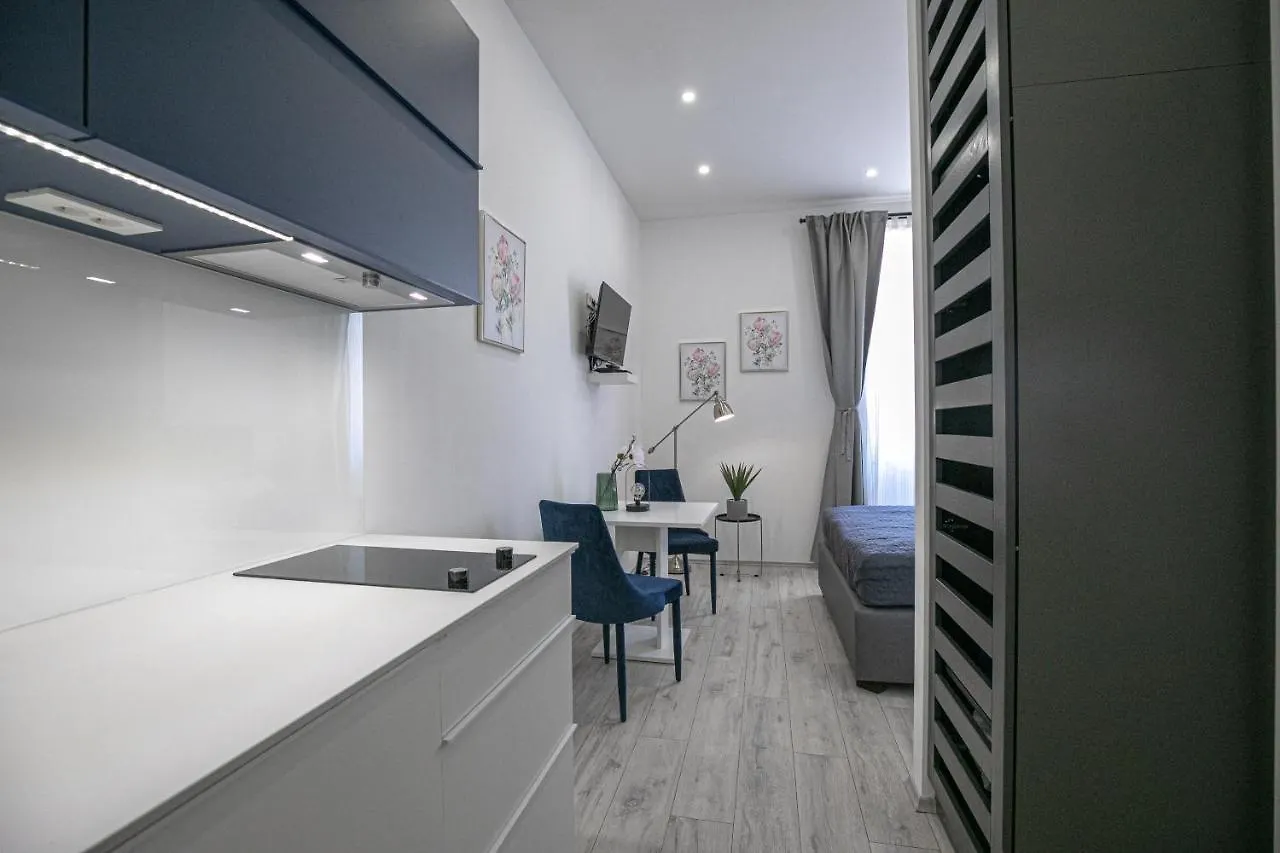 Studio Deluxe Antonio Pula 0*,