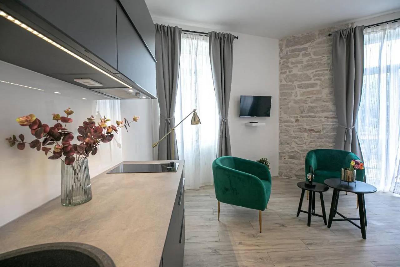 Studio Deluxe Antonio Pula