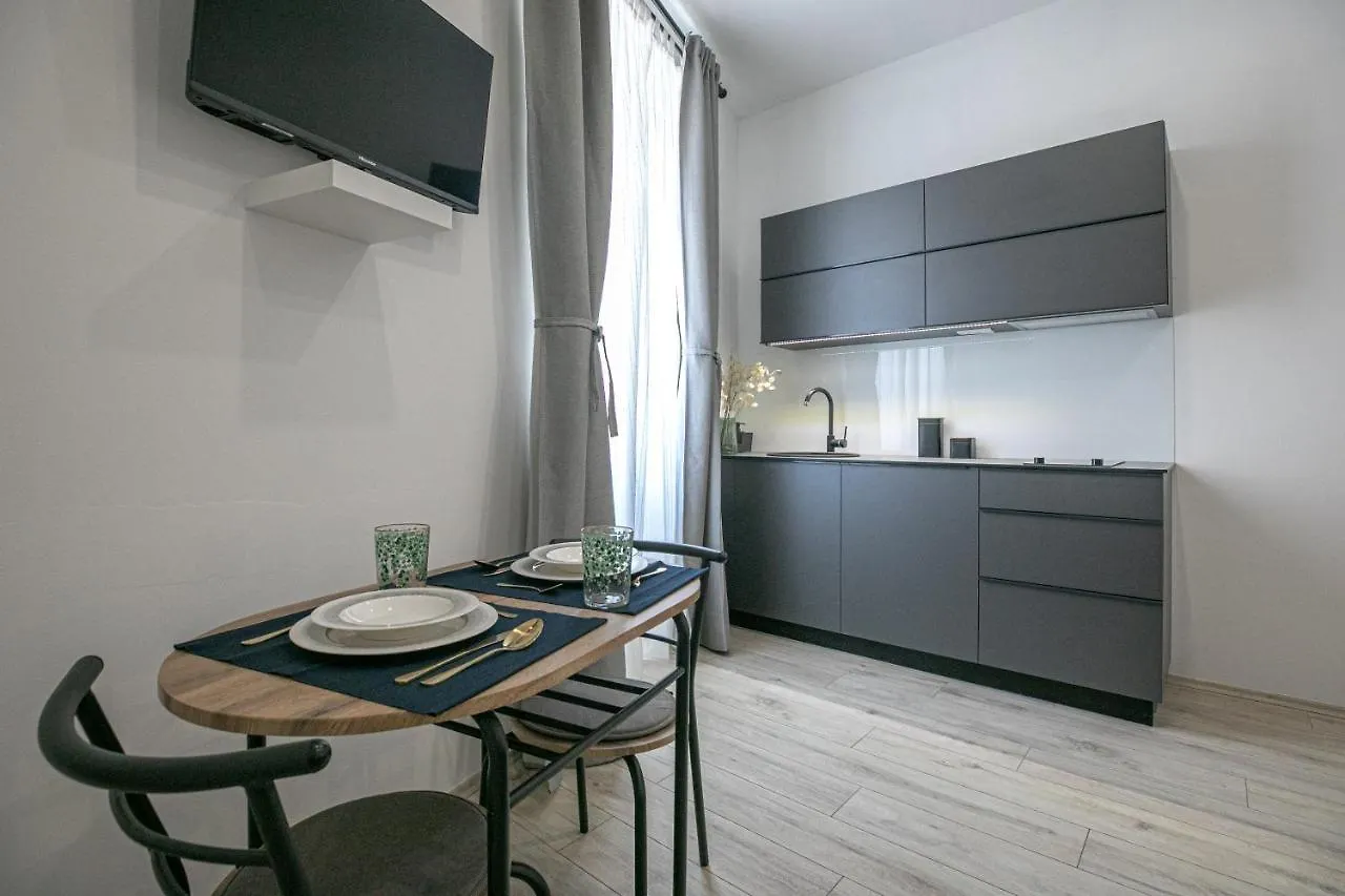 Studio Deluxe Antonio Pula 0*,  Croatia