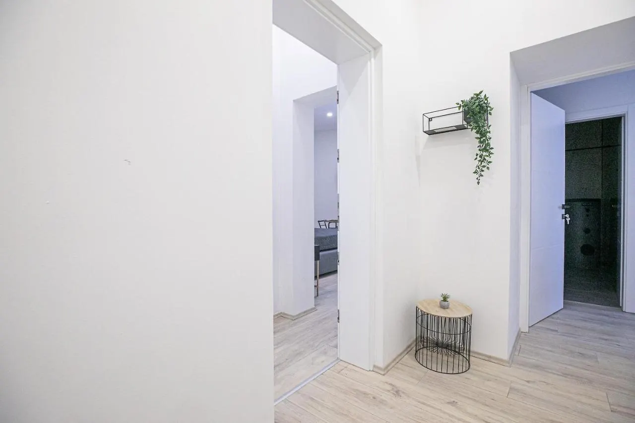 Studio Deluxe Antonio Pula 0*,  Croatia
