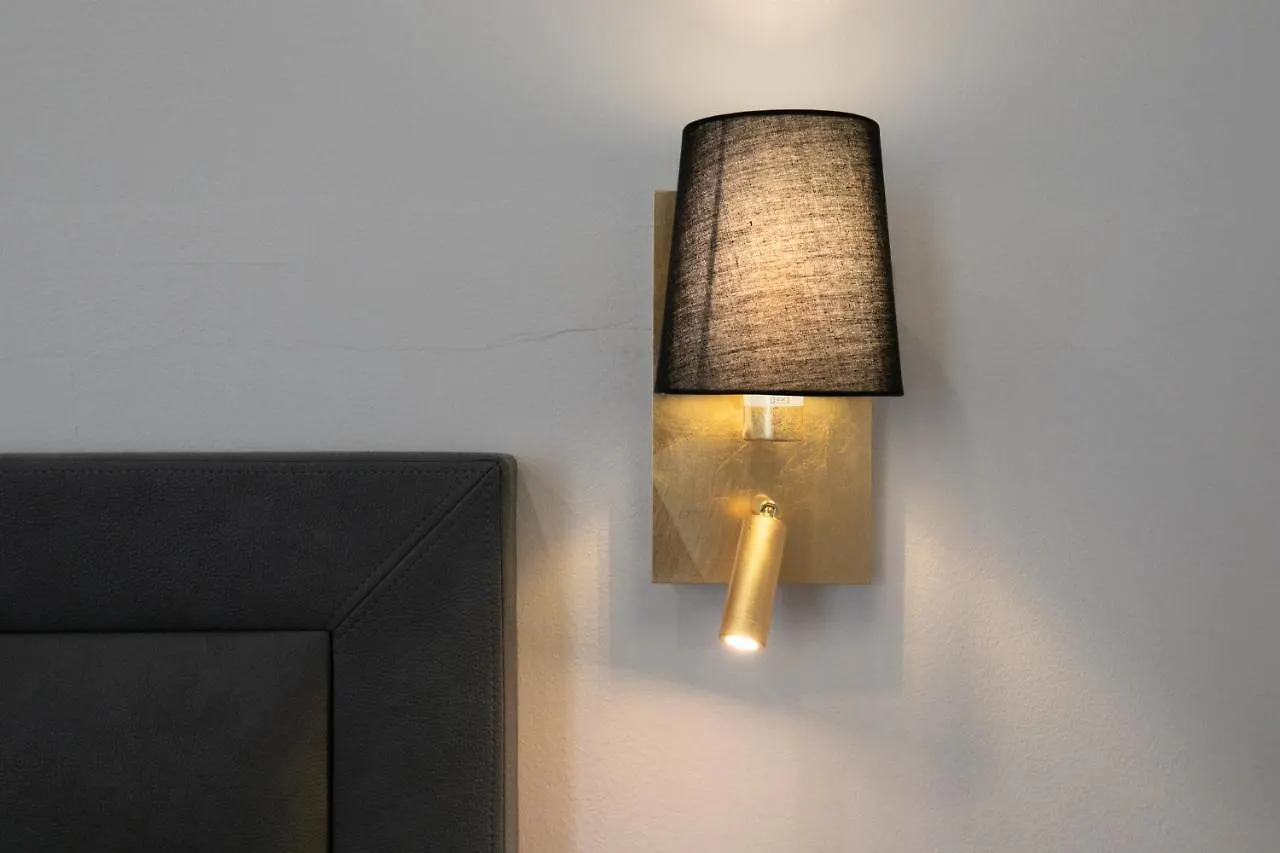 Studio Deluxe Antonio Pula 0*,