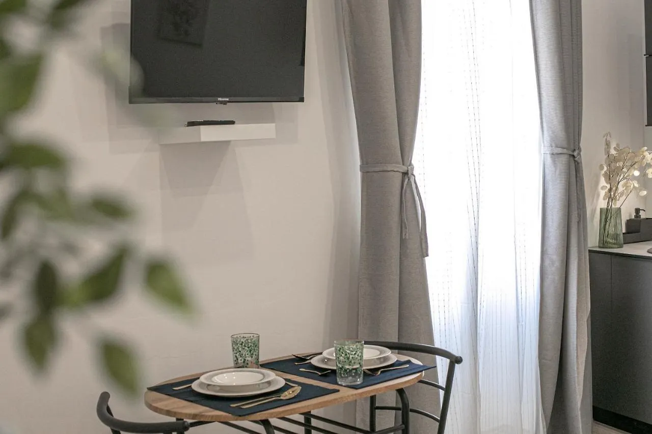 Studio Deluxe Antonio Pula 0*,  Croatia